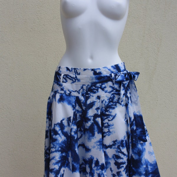 Tie dyed skirt  indigo blue  festival skirt wear on hips or on waist   lined cotton  waist 32