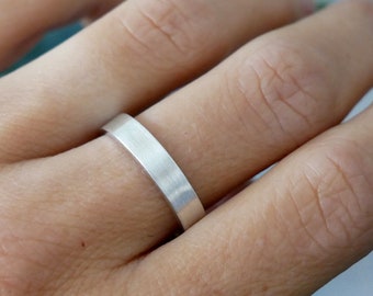 Brushed recycled 925 silver ring for women and men, minimalist brushed solid silver ring, unisex matte silver wedding ring