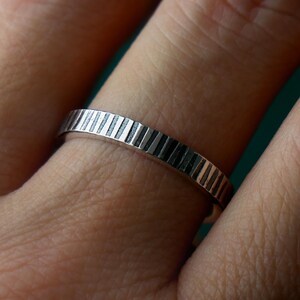 3mm recycled 925 sterling silver ring with a wavy patina, unisex, minimalist stackable wedding band for women and men, thin 3mm ring