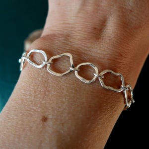Large bracelet in recycled 925 silver with large irregular links