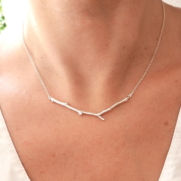 Collier ras de cou ajustable branche EDA en argent massif 925/1000 minimaliste, pendentif nature fin argent 925 fabriqué à la main en France