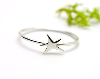 Star simple sterling silver ring