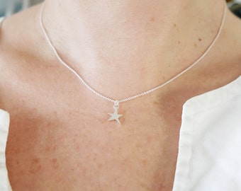 Pendentif étoile minimaliste en argent 925 recyclé sur chaine ajustable, collier solitaire étoile fin pour femme et pour adolescente