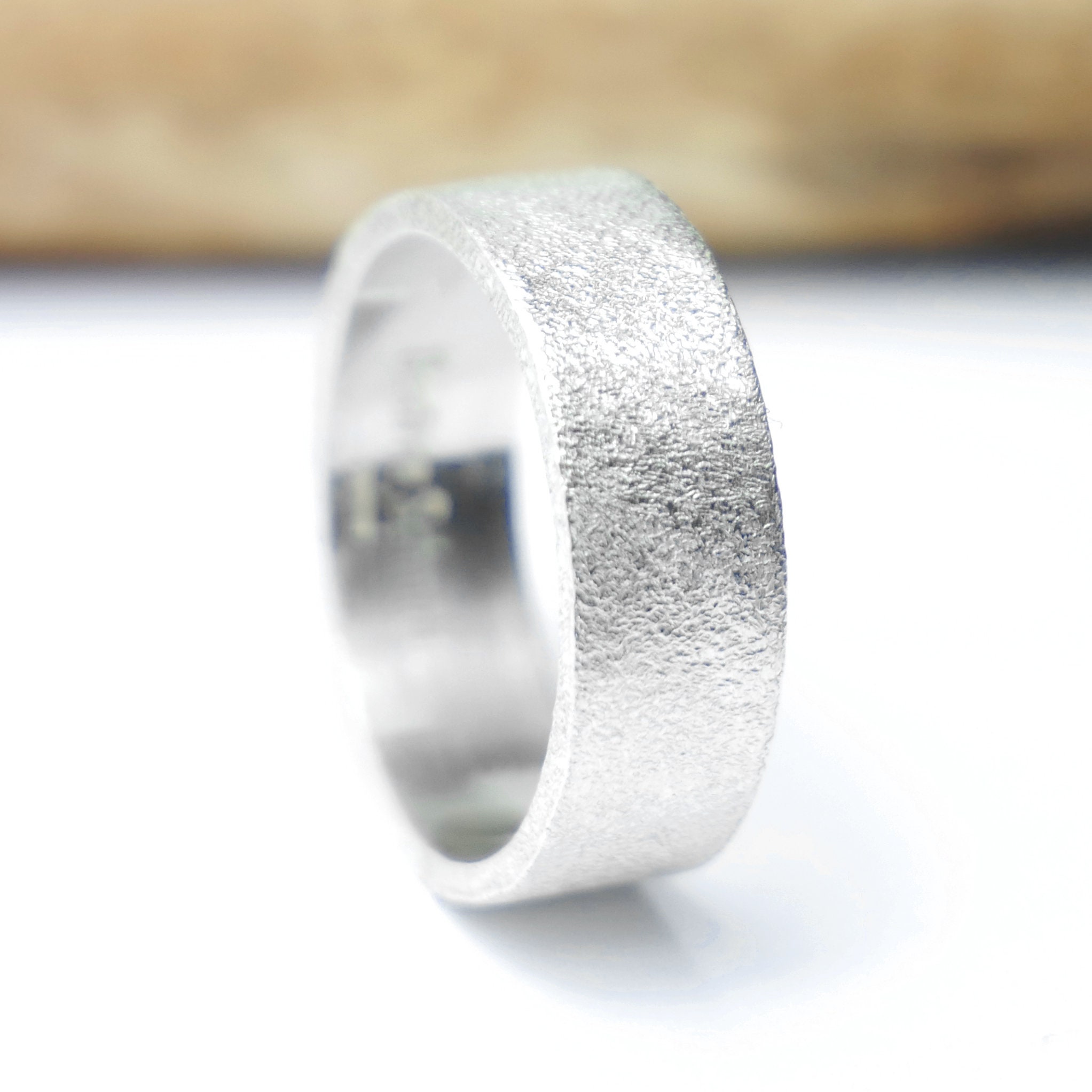 925 silver sandblasted ring for women and men, minimalist sandblasted ring in solid silver, unisex silver alliance