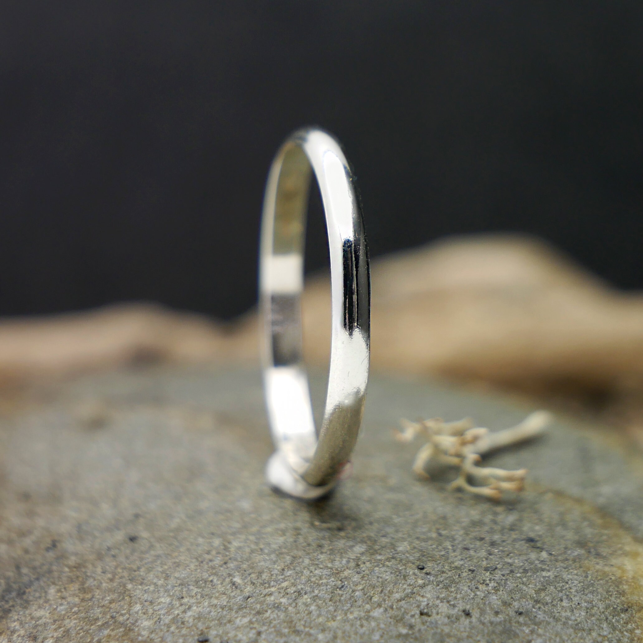 Bague Solitaire Ancienne En Argent Massif 925 – Style Jonc Alliance – Occasion – Créateur