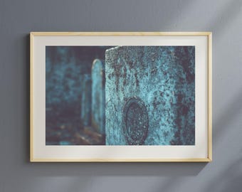 Impresión fotográfica de cementerio gótico: Lápidas espeluznantes, arte mural de Dark Academia (descarga digital)