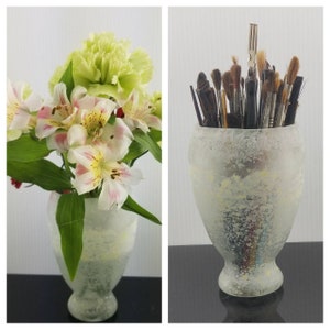 5.75&quot; Handblown Art Glass Vintage Acid Etched Vase Frosted White and Light Lemon Yellow Beautiful as paintbrush or pen storage FREE SHIPPING