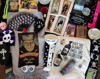 Spooky lil betch box, spooky box, mystery box, halloween box, creepy gal box, skull, tik tok mystery box, gift wrapped, unboxing