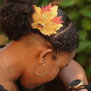 Autumn leaf hair clip with vintage jewel, Autumn hair clip, Fall leaf hair clip, fall accessories, fall hair piece, autumn fairy headpiece
