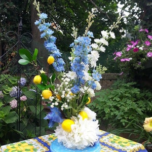Lemon theme flower arrangement, lemon decor, lemon centerpiece, lemon table decor, lemon wreath, lemon theme,