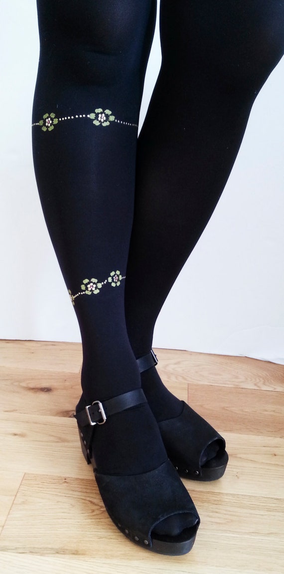 Sample Embellished tights-studded/printed daisy chain ankle bracelets