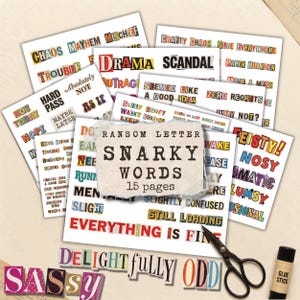 Könnte beinhalten: Eine Sammlung von 15 Seiten mit ausgeschnittenen Wörtern und Phrasen im Erpresserbrief-Stil in verschiedenen Schriftarten und Farben. Der Text enthält Ausdrücke wie Chaos, Mayhem, Scandal, Hard Pass und Everything Is Fine. Eine schwarze Schere und ein Klebestift sind enthalten.