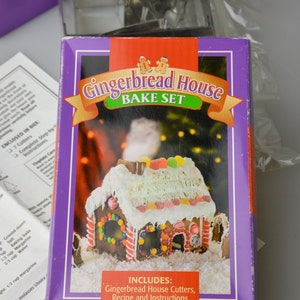 Vintage Gingerbread House Bake Set 7 Pieces with Recipe & Instructions Holidays Baking Craft DIY Gingerbread Cookie Christmas Decor