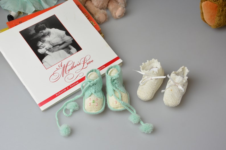 Vintage Crochet Baby Booties Baby Feet Warmers Baby Doll Crochet Shoes Collectible Baby Clothes Nursery Decor image 2