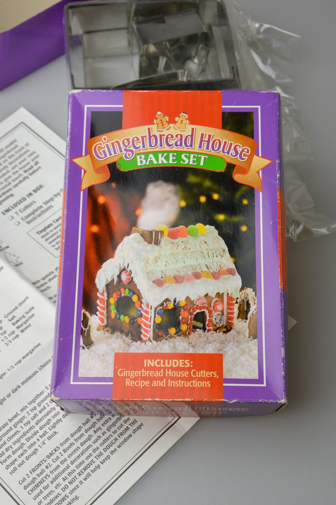 Vintage Gingerbread House Bake Set 7 Pieces With Recipe & Instructions