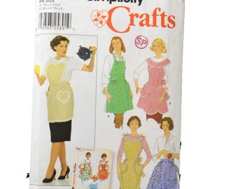 Simplicity Crafts 5961  (One Size) Vintage Style Apron Pattern Designed by Teri Wrights 4 Styles of Aprons