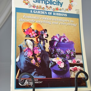 Vintage Simplicity Booklet A Garden of Ribbons Silk Ribbon Embroidery Technique Decorating Everything Design by Marinda Stewart