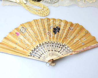Vintage Folding Paper Fan with Floral Oriental Scene Photoshoot Antique Dress Up Ideas