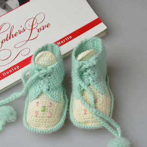 Vintage Crochet Baby Booties Baby Feet Warmers Baby Doll Crochet Shoes Collectible Baby Clothes Nursery Decor Blue