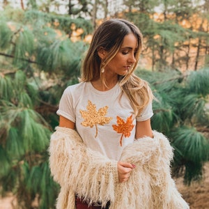 Herbst Shirts / Pailletten Aufnäher / T Shirt Frauen / Frauen Halloween Shirt / Thanksgiving Shirt / Herbst Herbstblätter / Pailletten Top / Weihnachtsgeschenk