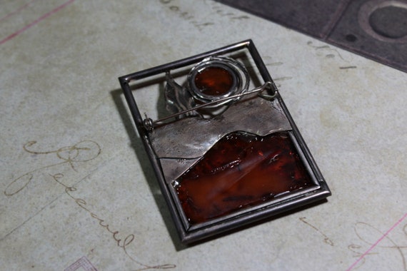 Unique Vintage Handmade Amber Brooch Slight Damage - image 2