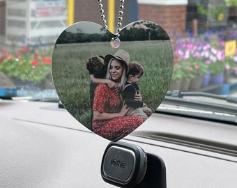 Car picture hanger - Rear view mirror photo charm - Photo car charm - Car mirror pendant with picture - Hanging heart photo ornament 2 sided
