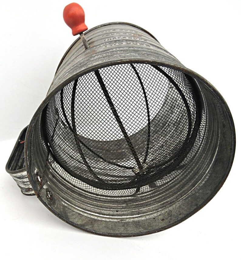 Flour Sifter Bromwells Red Wood Handle Measuring Sifter Etsy