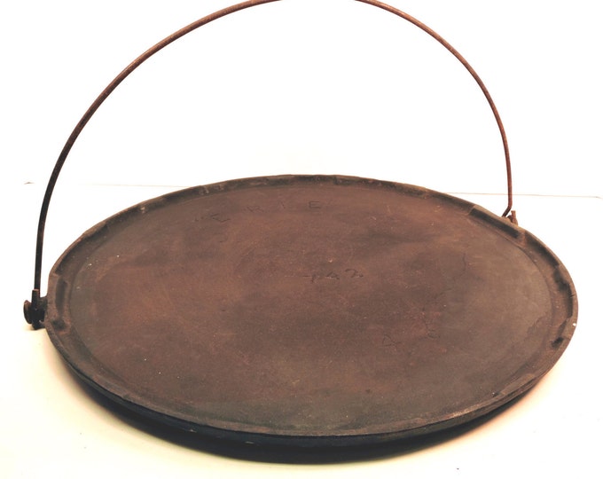 Antique Cast Iron Griddle Pre Griswold Hearth Ware Bail Handle 742 No