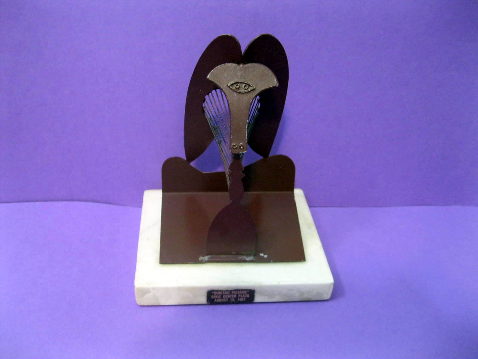 Chicago Picasso Statue Replica 1967, Cubist Sculpture
