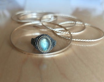Bohemian crystal rings for her , Thread ring Gyspy , Jewelry cord set , Labradorite macrame ring