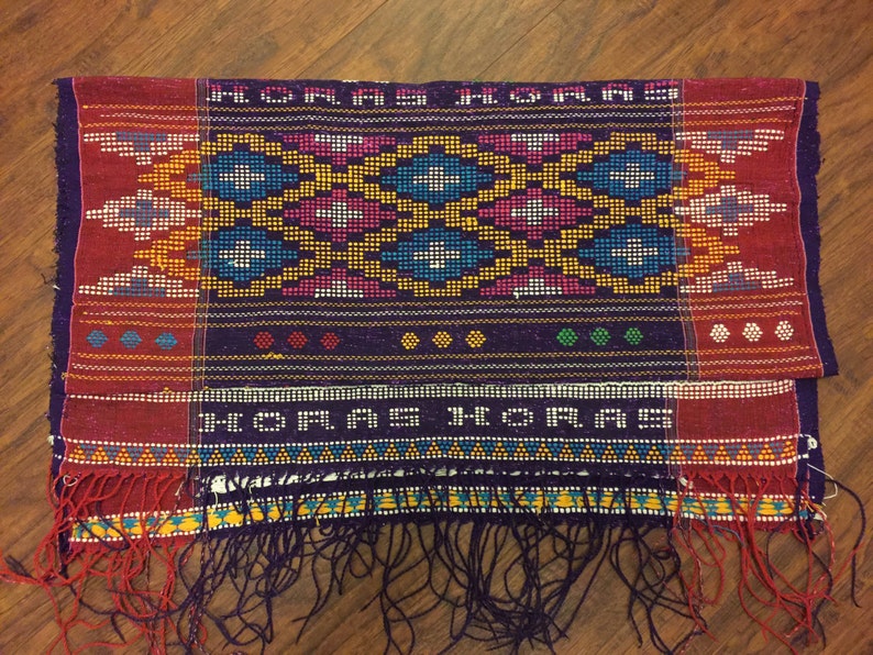 Ethnic Kain Tenun Ikat Ulos  Batak Sumatera Utara 