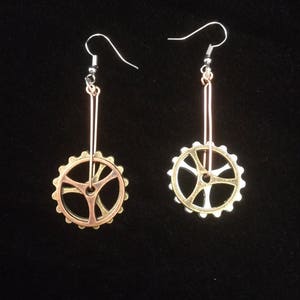 watch gear earrings, Long clockwork earrings, Steampunk earrings, industrial earrings, watch part jewelry, clock gear jewelry