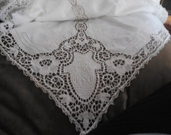 Point de Venise Lace Tablecloth and 12 Napkin Set Vintage