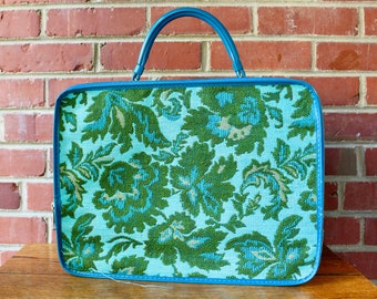 Graffiti Brick Wall Print Personalization Custom Weekender//Overnighter Bag