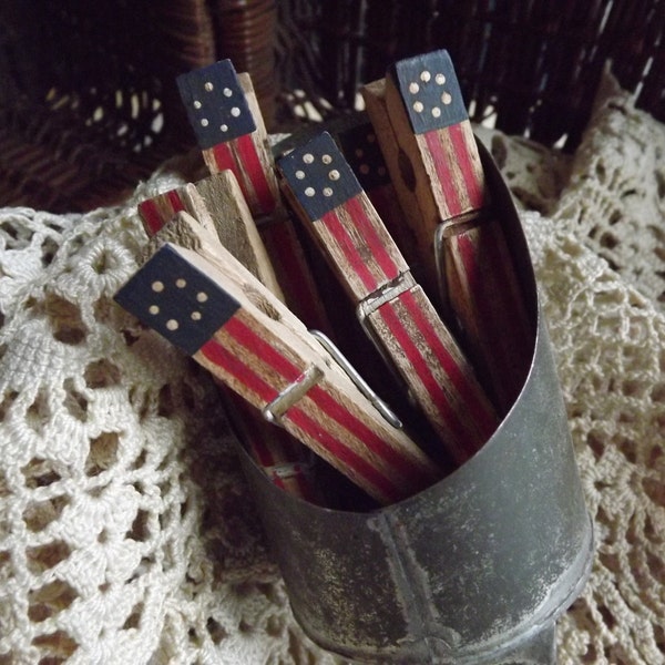 American Flag Clothespin, Primitive Patriotic Painted Clothespin, Rustic Flag Clothespin