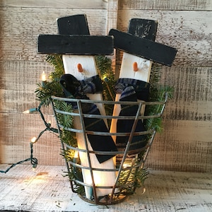 Painted Primitive Snowman, Rustic Snowman, Hand Painted Wood Snowman
