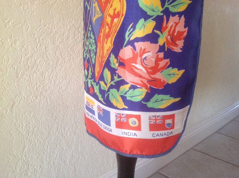 Royal Crown colorful apron Vintage souvenir apron full floral apron Canada New Zealand Australia flags India roses medallions