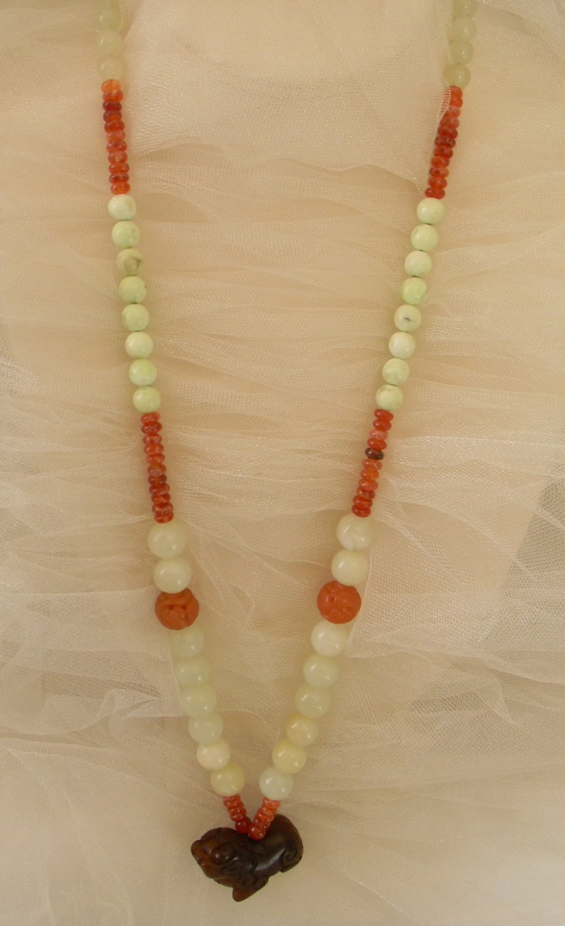 beaded jewelry new jade Jade Fu Dog pendant on new jade beads necklace Guardian Lion Protection talisman Shishi necklace for women