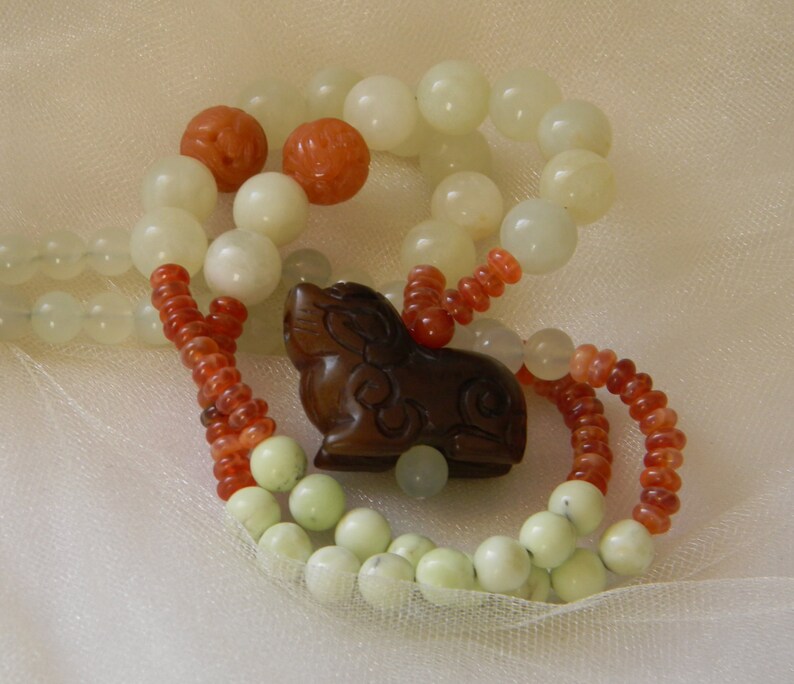 beaded jewelry new jade Jade Fu Dog pendant on new jade beads necklace Guardian Lion Protection talisman Shishi necklace for women