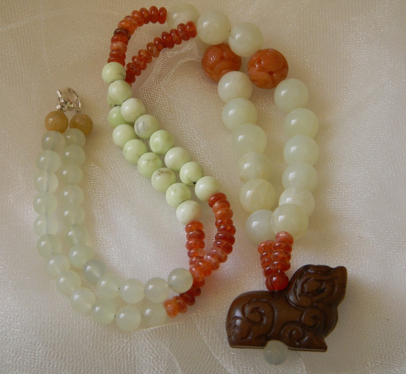 beaded jewelry new jade Jade Fu Dog pendant on new jade beads necklace Guardian Lion Protection talisman Shishi necklace for women