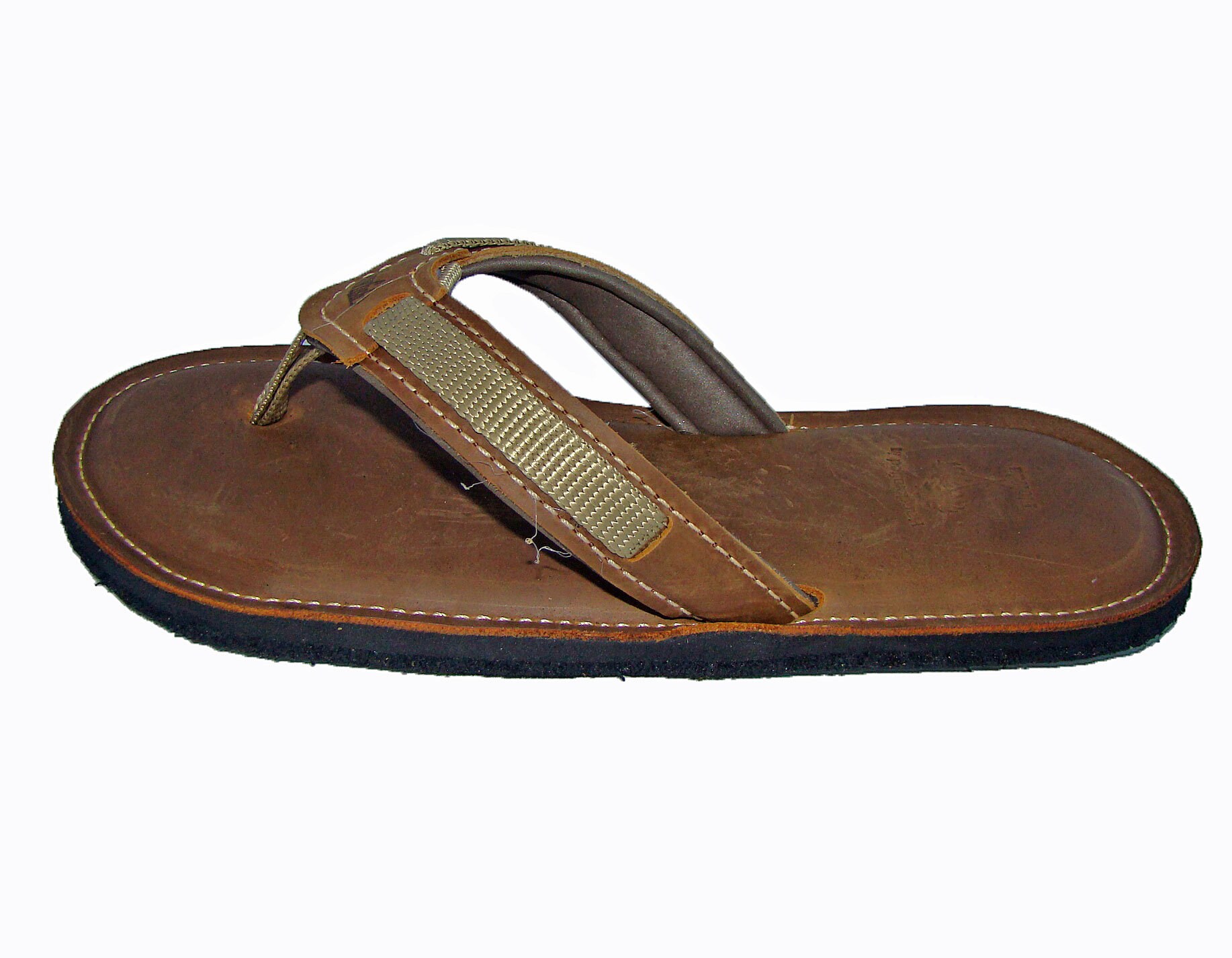 Clarks flip on sale flops mens gold