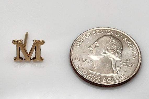 Tie Tack — Letter M Solid 14K Gold Vintage Letter… - image 9