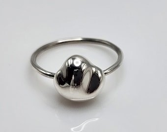 Tiffany & Co. Vintage Elsa Peretti Sterling Silver 925 Nugget Bean Chickpea Kinetic Style Ring Size 6