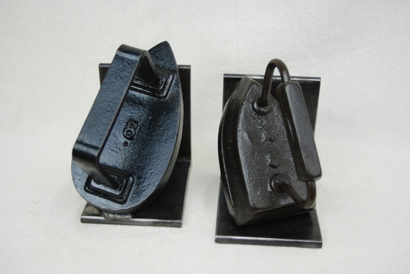 iron bookends iron bookends