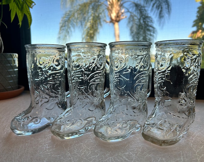 Cowboy Boot Glasses Set of 4 Beer Mugs Cowgirl aesthetic Rodeo Western Drinkware Gift Set Unique Novelty Drinking Glasses Party Themed