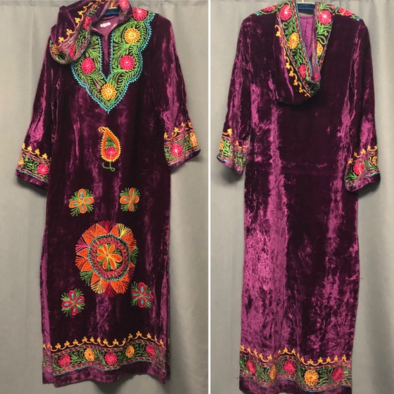 Vintage 70s velvet hooded maxi dress bohemian emb… - image 2