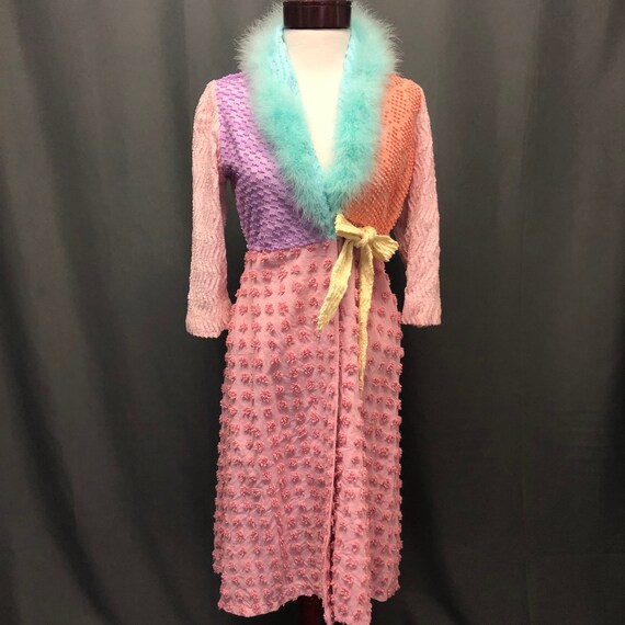 Rare Vintage Marilyn Wolf designs chenille 80s Des