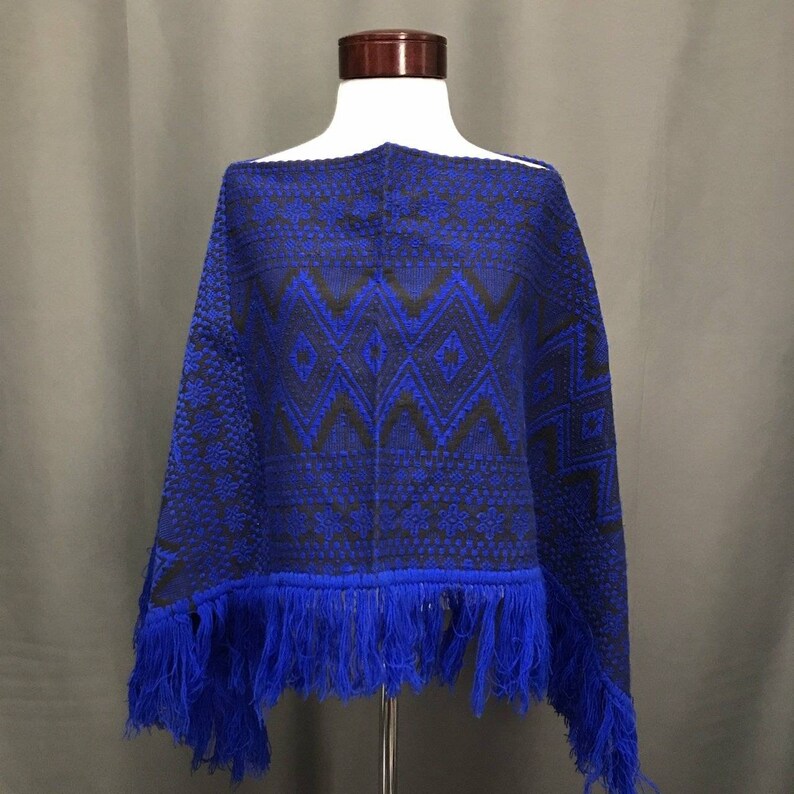 Vintage fringe Aztec print sweater poncho 70s bohemian style southwest western blanket cape