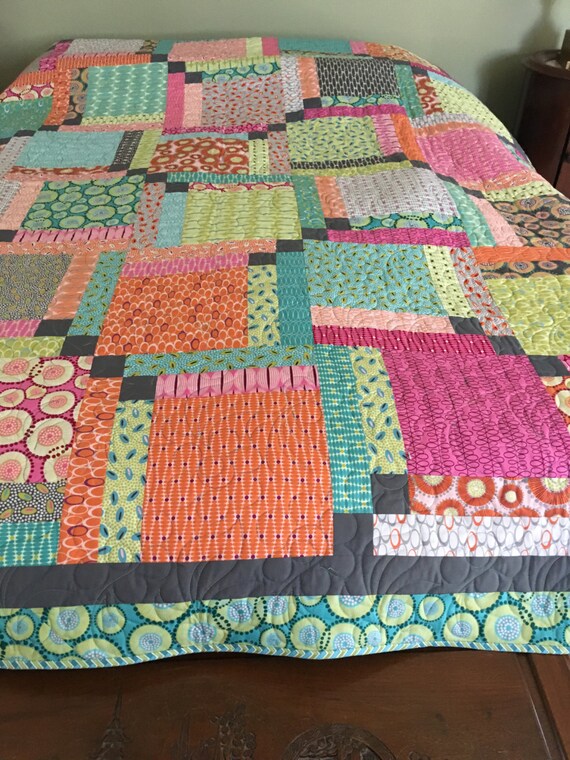 Items similar to Contemporary Twin Quilt on Etsy