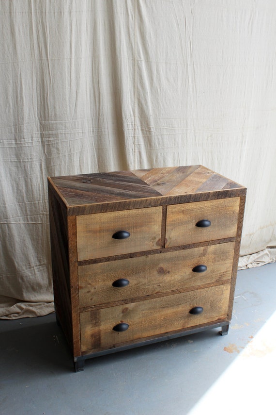 4 Drawer Dresser With Steel Base Reclaimed Barn Pallet Wood Bedroom Furniture Chevron Pattern